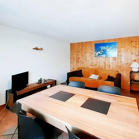 Flat Near The Slopes Mont Blanc 아파트